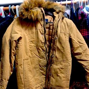 Gap puffer jacket